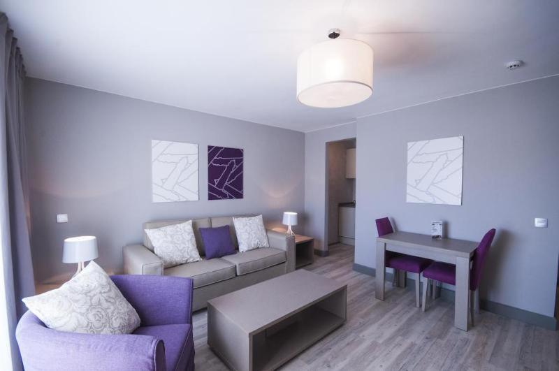 Superior One-Bedroom Apartment