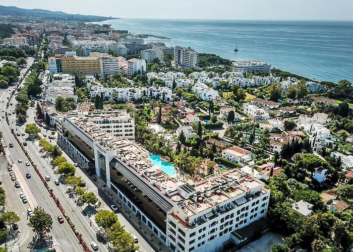 Casa vacanza: Guadalpin Suites