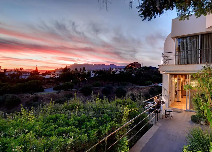 Marbella Boutique Art Suites